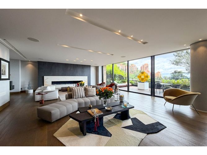Casa de 5 alcobas en venta en Chapinero, Bogotá, 600 m² · foto 6 de 24