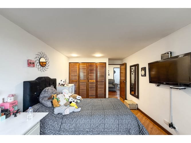 Apartamento de 3 alcobas en venta en Gratamira, Bogotá, 153 m² · foto 9 de 15