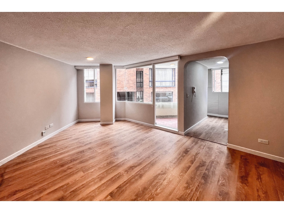 Apartamento en venta en Cedritos, Bogotá · foto 2 de 13