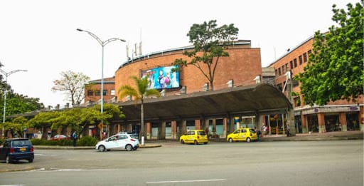 Local en venta en Aeroparque Juan Pablo Ii, Medellín, 229 m² · foto 2 de 2