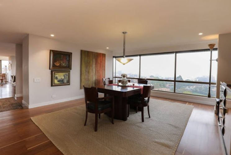 Apartamento de 3 alcobas en venta en El Nogal, Bogotá, 321 m² · foto 5 de 17