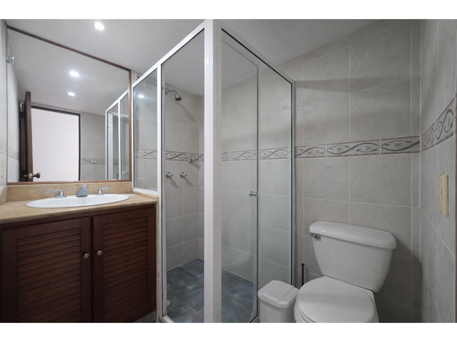 Apartamento de 3 alcobas en venta en Castropol, Medellín, 76 m² · foto 5 de 16