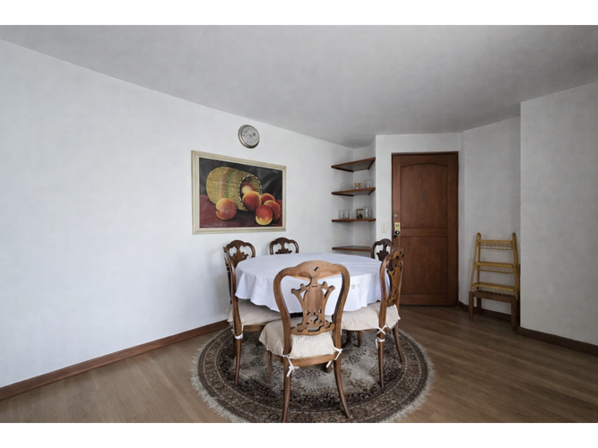 Apartamento de 3 alcobas en venta en Castropol, Medellín, 76 m² · foto 2 de 16