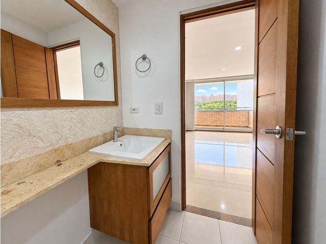 Apartamento de 3 alcobas en venta en Las Lomitas, Sabaneta, 111 m² · foto 8 de 20