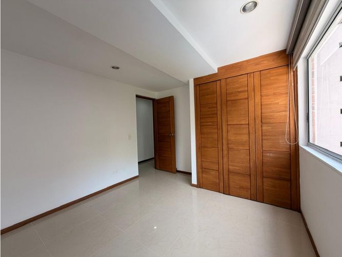 Apartamento de 3 alcobas en venta en Las Lomitas, Sabaneta, 111 m² · foto 9 de 20