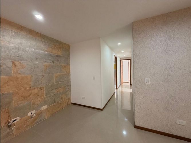 Apartamento de 3 alcobas en venta en Las Lomitas, Sabaneta, 111 m² · foto 11 de 20