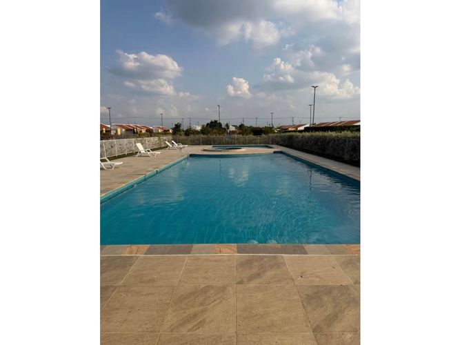 Casa de 3 alcobas en venta en El Castillo, Jamundí, 370 m² · foto 9 de 9