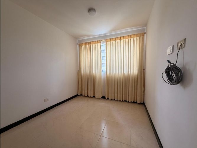 Apartamento de 3 alcobas en venta en Las Lomitas, Sabaneta, 91 m² · foto 7 de 18
