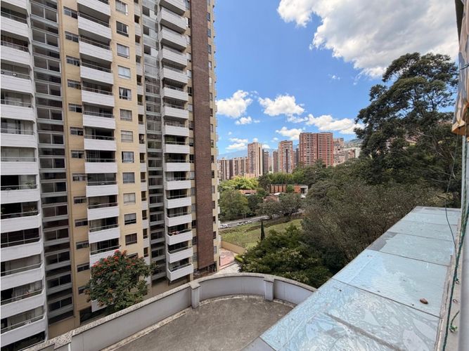 Apartamento de 3 alcobas en venta en Las Lomitas, Sabaneta, 91 m² · foto 17 de 18
