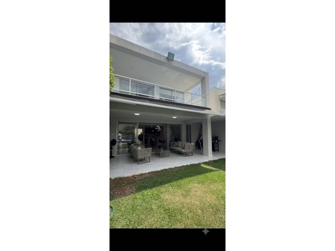 Casa de 4 alcobas en venta en Juan De Ampudia, Jamundí, 218 m² · foto 6 de 14