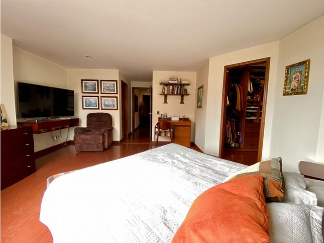 Apartamento de 3 alcobas en venta en Santa Paula, Bogotá, 145 m² · foto 8 de 16