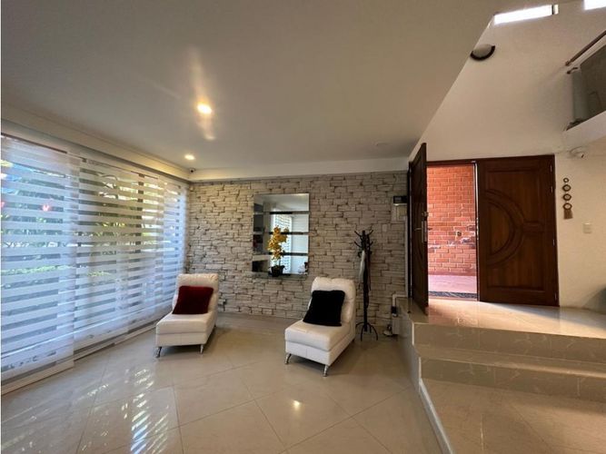 Casa de 4 alcobas en venta en Cola Del Zorro, Medellín, 425 m² · foto 5 de 21