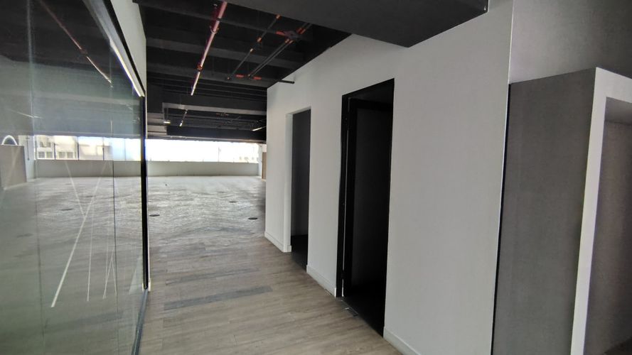 Oficina en arriendo en Portal De Genovés, Barranquilla, 1045 m² · foto 13 de 24