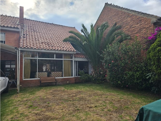 Casa en venta en Cedro Bolivar, Bogotá · foto 3 de 24