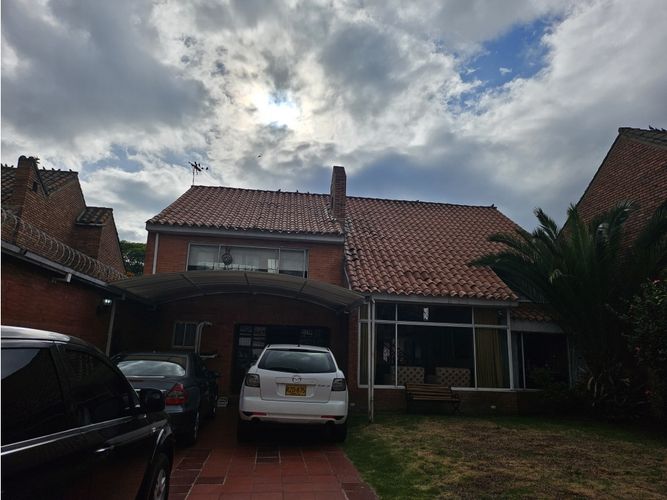 Casa en venta en Cedro Bolivar, Bogotá · foto 4 de 24