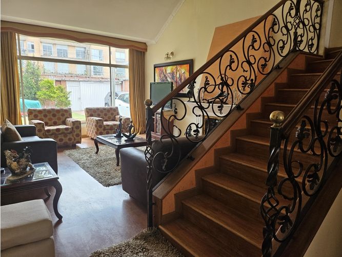 Casa en venta en Cedro Bolivar, Bogotá · foto 6 de 24