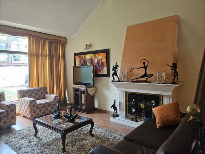 Casa en venta en Cedro Bolivar, Bogotá · foto 8 de 24