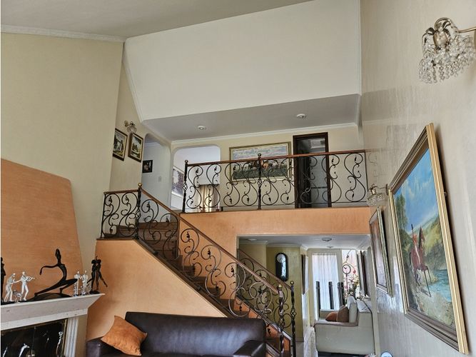 Casa en venta en Cedro Bolivar, Bogotá · foto 10 de 24