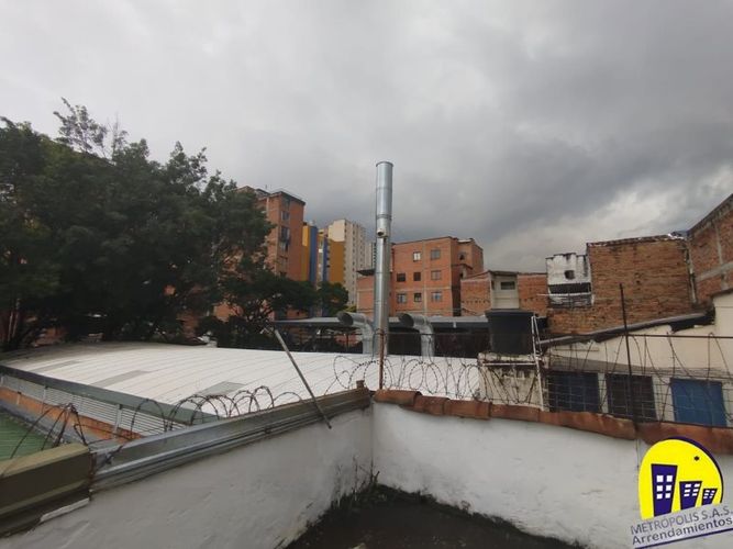 Casa de 5 alcobas en venta en Manrique Oriental, Medellín, 225 m² · foto 24 de 24