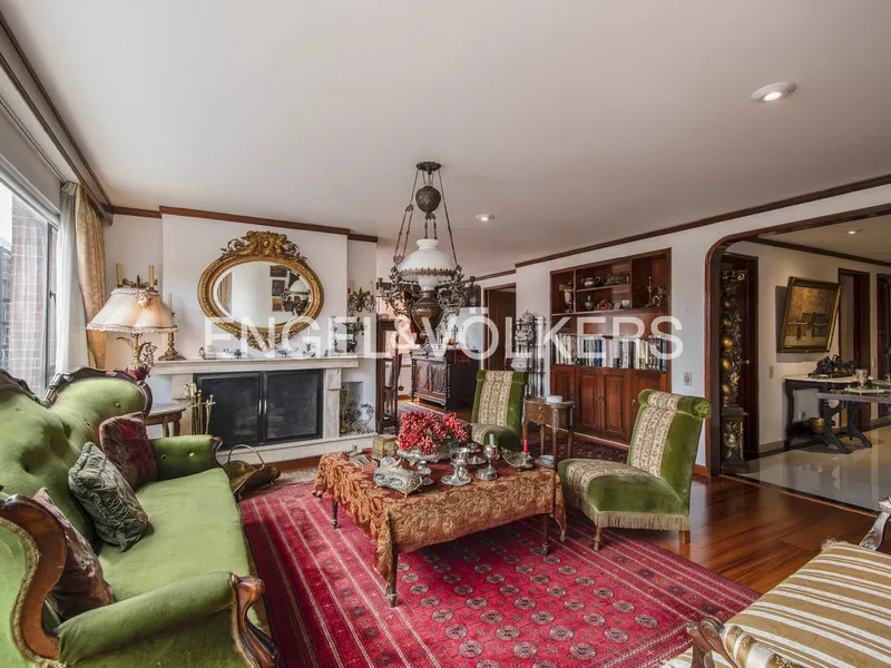 Apartamento en venta en Chico Norte, Bogotá · foto 2 de 9