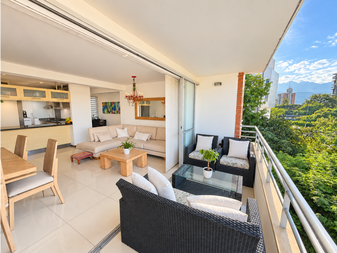 Apartamento de 3 alcobas en venta en Ciudad Jardin, Cali, 120 m² · foto 2 de 24