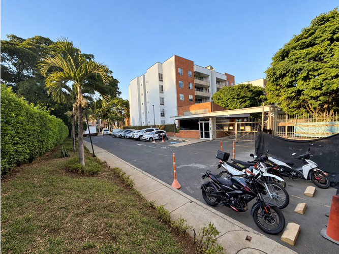 Apartamento de 3 alcobas en venta en Ciudad Jardin, Cali, 120 m² · foto 12 de 24
