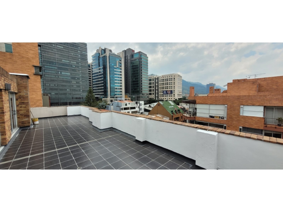 Apartamento en venta en Santa Barbara, Bogotá · foto 2 de 24