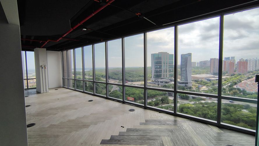 Oficina en arriendo en Portal De Genovés, Barranquilla, 1029 m² · foto 5 de 24