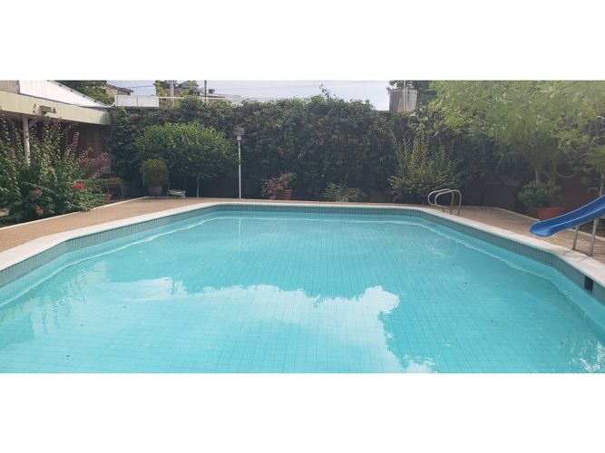 Casa de 6 alcobas en venta en Br. La Magdalena, Girardot, 598 m² · foto 12 de 22