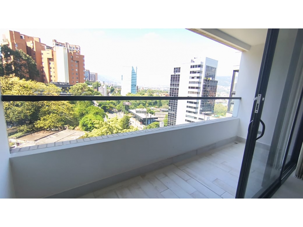 Apartamento en arriendo en Castropol, Medellín · foto 5 de 13