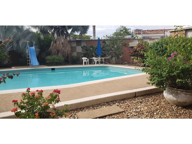 Casa de 6 alcobas en venta en Br. La Magdalena, Girardot, 598 m² · foto 16 de 22