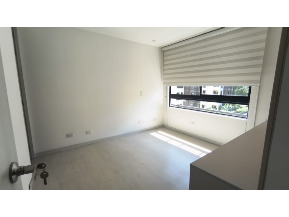 Apartamento en arriendo en Castropol, Medellín · foto 11 de 13