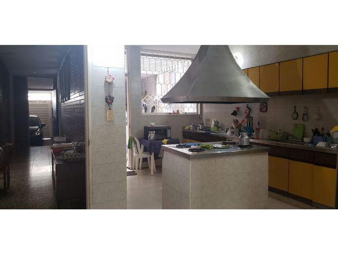 Casa de 6 alcobas en venta en Br. La Magdalena, Girardot, 598 m² · foto 22 de 22