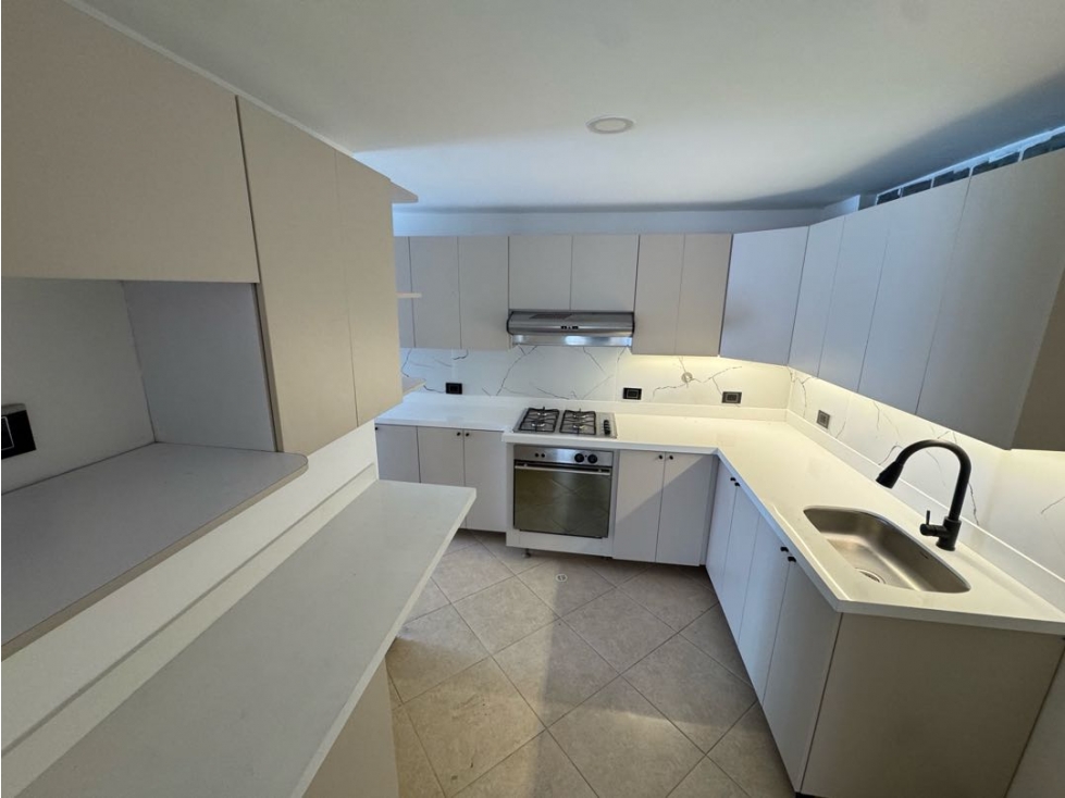 Apartamento en Arriendo en Abadia del campo, Envigado en Envigado, de Escala Inmobiliaria