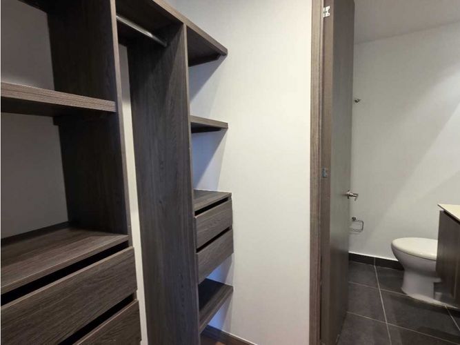 Apartamento de 2 alcobas en arriendo en Ciudad Del Río, Sabaneta, 90 m² · foto 11 de 24