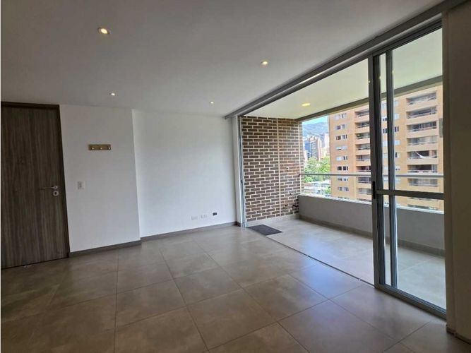 Apartamento de 2 alcobas en arriendo en Ciudad Del Río, Sabaneta, 90 m² · foto 12 de 24