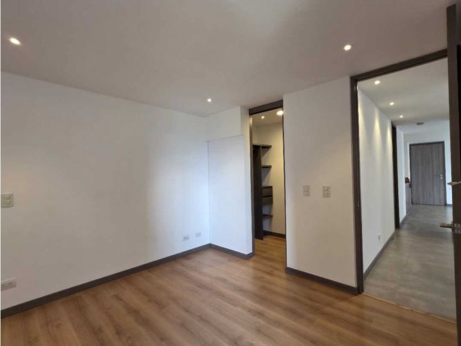 Apartamento de 2 alcobas en arriendo en Ciudad Del Río, Sabaneta, 90 m² · foto 13 de 24