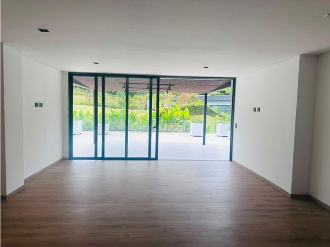 Apartamento de 2 alcobas en venta en La Convencion, Rionegro, 137 m² · foto 6 de 16