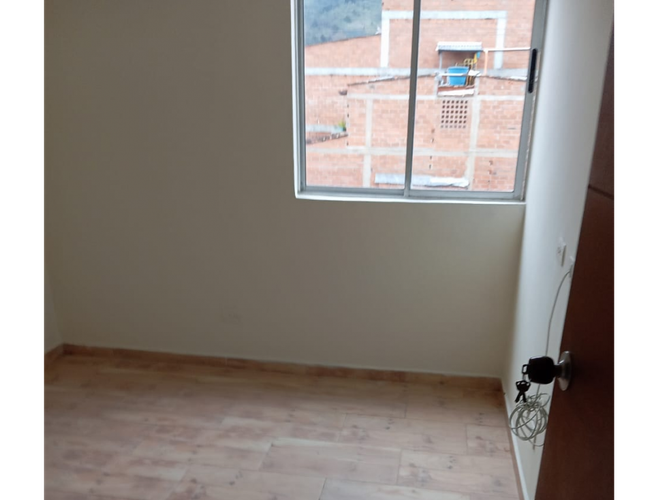 Apartamento de 3 alcobas en venta en La Milagrosa, La Ceja, 61 m² · foto 2 de 15