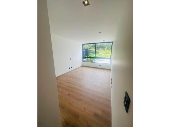 Apartamento de 2 alcobas en venta en La Convencion, Rionegro, 137 m² · foto 8 de 16