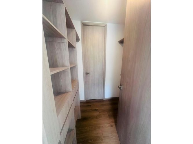 Apartamento de 2 alcobas en venta en La Convencion, Rionegro, 137 m² · foto 10 de 16