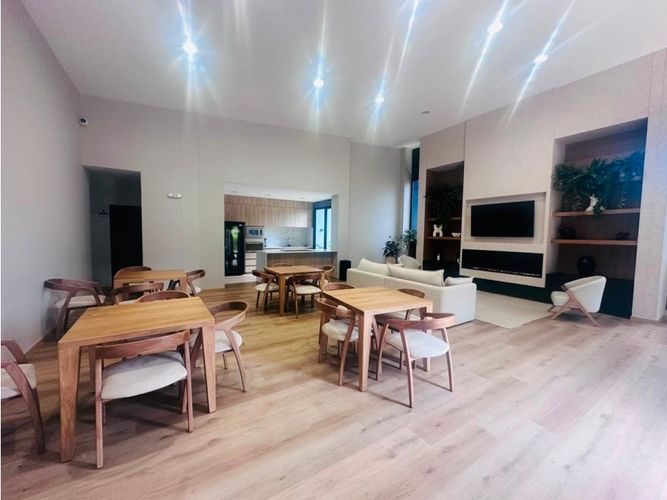 Apartamento de 2 alcobas en venta en La Convencion, Rionegro, 137 m² · foto 13 de 16