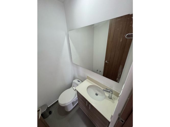 Apartamento de 3 alcobas en arriendo en Loma Del Escobero, Envigado, 110 m² · foto 12 de 24