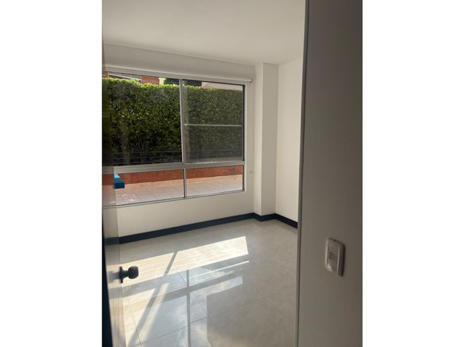 Apartamento de 3 alcobas en venta en Cristales, Cali, 190 m² · foto 7 de 24