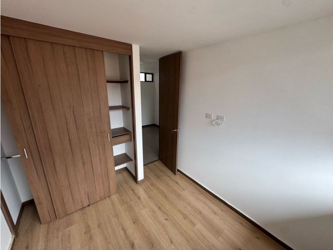 Apartamento de 3 alcobas en arriendo en Loma Del Escobero, Envigado, 110 m² · foto 17 de 24