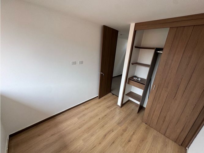 Apartamento de 3 alcobas en arriendo en Loma Del Escobero, Envigado, 110 m² · foto 20 de 24