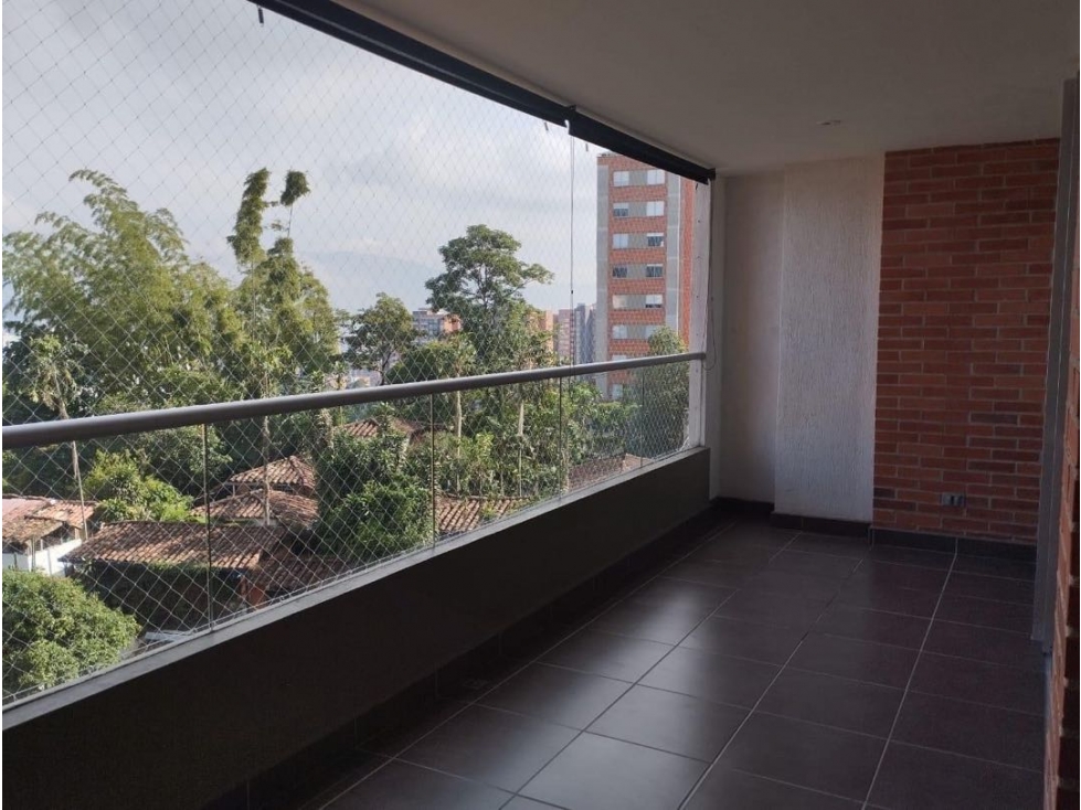 2BR Apartment in Loma del Esmeraldal (85 m²)