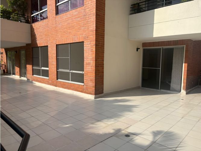 Apartamento de 3 alcobas en venta en Cristales, Cali, 190 m² · foto 15 de 24
