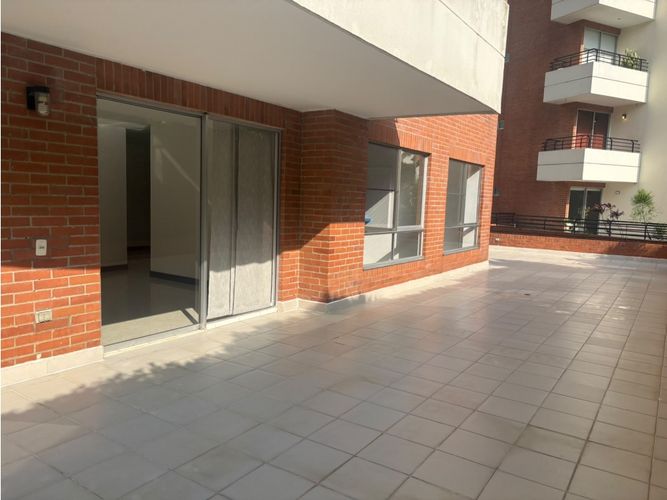 Apartamento de 3 alcobas en venta en Cristales, Cali, 190 m² · foto 17 de 24