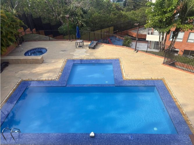 Apartamento de 3 alcobas en venta en Cristales, Cali, 190 m² · foto 19 de 24